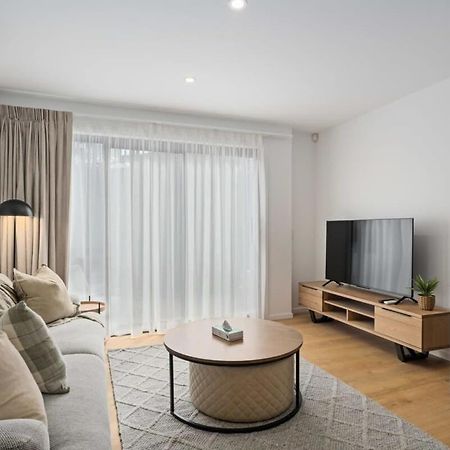 Alps And Lake Retreat Wanaka Albert Town Екстер'єр фото