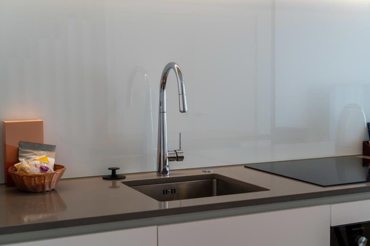 Alps And Lake Retreat Wanaka Albert Town Екстер'єр фото