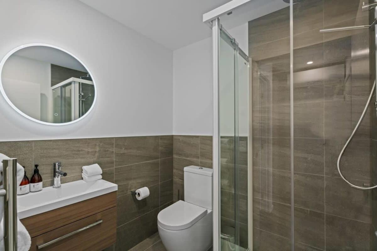 Alps And Lake Retreat Wanaka Albert Town Екстер'єр фото