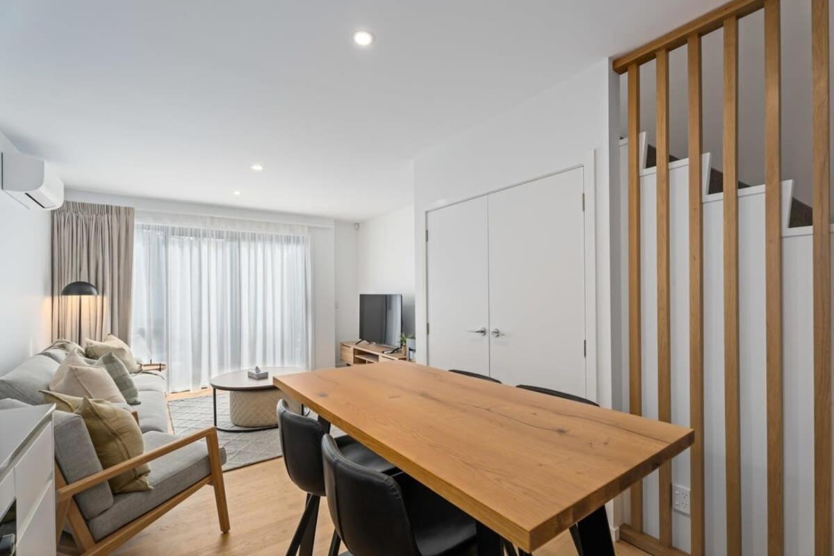 Alps And Lake Retreat Wanaka Albert Town Екстер'єр фото