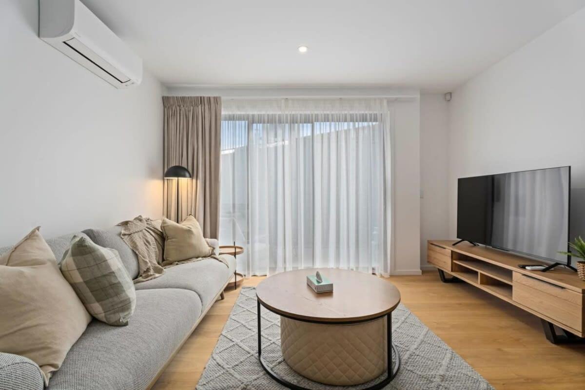 Alps And Lake Retreat Wanaka Albert Town Екстер'єр фото